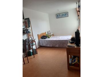 SE VENDE CASA AMPLIA SAN PABLO ZIPAQUIR