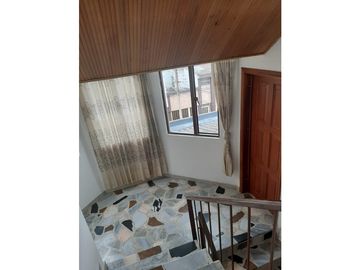 SE VENDE CASA AMPLIA SAN PABLO ZIPAQUIR