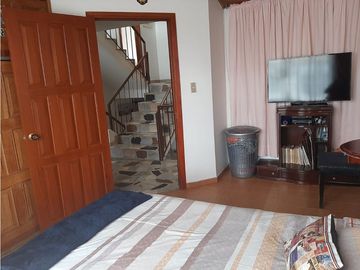SE VENDE CASA AMPLIA SAN PABLO ZIPAQUIR