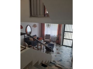 SE VENDE CASA AMPLIA SAN PABLO ZIPAQUIR