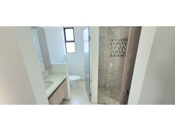 Se vende casa en Alfaguara, parque Natura. para estrenar. SZ