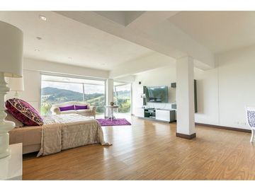 Casa Amoblada en alquiler Medellin, las Palmas.