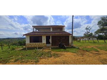 Vendo Casa caracoli Villanueva Barrio la Ceiba