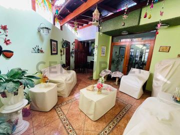 CASA EN URB. SANTA TERESA DE MONTERRICO