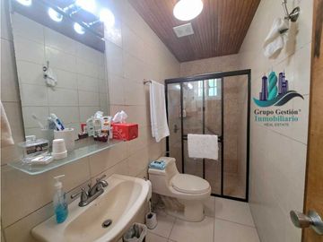 VENDO/ALQUILO CASA  2HECTAREAS EN VOLCAN