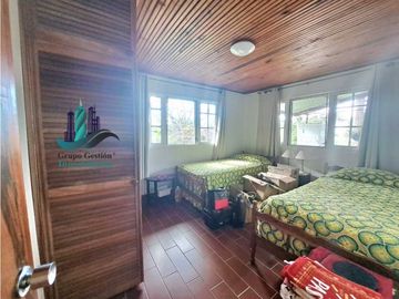 VENDO/ALQUILO CASA  2HECTAREAS EN VOLCAN