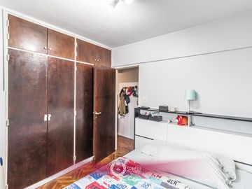 Venta departamento 2 ambientes 43M² con balcón al frente en Boedo con renta asegurada apto crédito