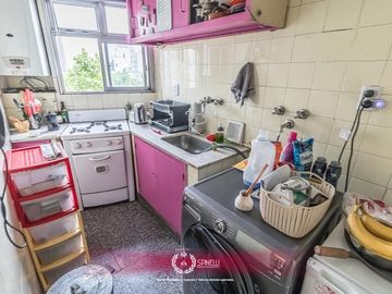 Venta departamento 2 ambientes 43M² con balcón al frente en Boedo con renta asegurada apto crédito