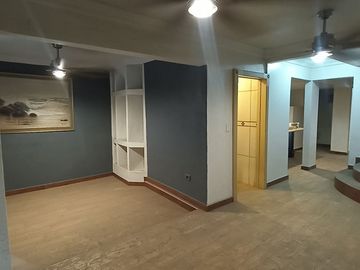SE VENDE casa en esquina en Fracc. El Campanario