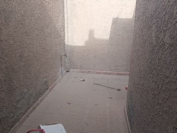 SE VENDE casa en esquina en Fracc. El Campanario