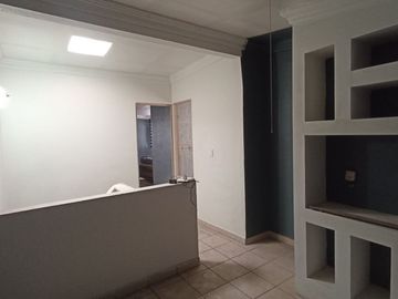 SE VENDE casa en esquina en Fracc. El Campanario