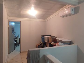 SE VENDE casa en esquina en Fracc. El Campanario