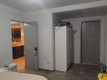 SE VENDE casa en esquina en Fracc. El Campanario