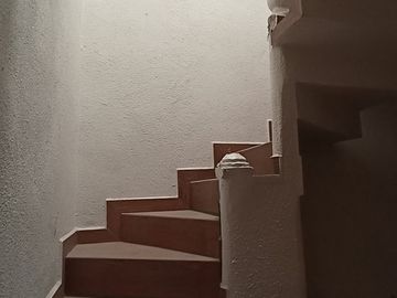 SE VENDE casa en esquina en Fracc. El Campanario