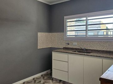 2 casas a estrenar en Lobos, Bs As
