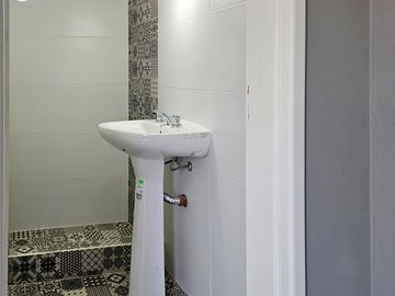 2 casas a estrenar en Lobos, Bs As