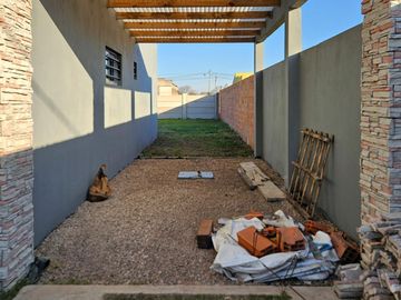2 casas a estrenar en Lobos, Bs As