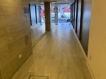 DEPARTAMENTO DE 4 AMBIENTES VENTA EN Sitio de Montevideo 53 7°D (LANUS)