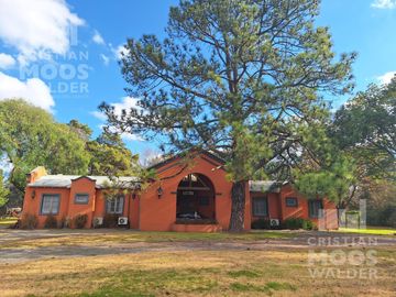 Impecable Casa en Venta a metros Av de los Lagos  Escobar