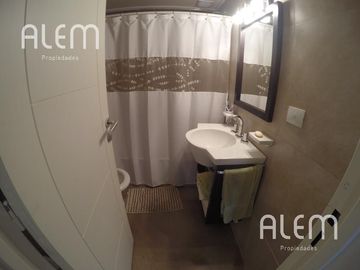 Departamento 2 ambientes Pellegrini 228