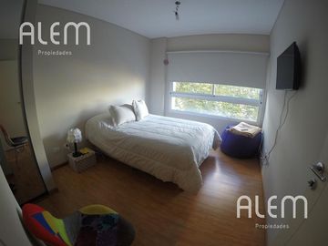 Departamento 2 ambientes Pellegrini 228