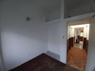 Venta casa al frente 3 dormitorios fisherton