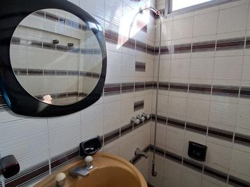 EXCELENTE OPORTUNIDAD Casa 6 Ambientes - Rodolfo Lopez- Quilmes