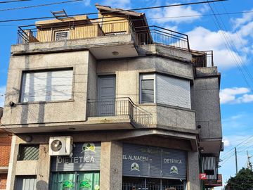 EXCELENTE OPORTUNIDAD Casa 6 Ambientes - Rodolfo Lopez- Quilmes