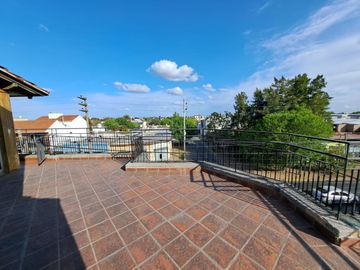 EXCELENTE OPORTUNIDAD Casa 6 Ambientes - Rodolfo Lopez- Quilmes