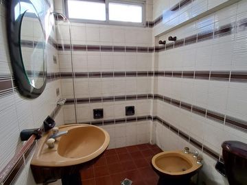 EXCELENTE OPORTUNIDAD Casa 6 Ambientes - Rodolfo Lopez- Quilmes