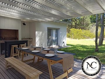Casa en venta en Costa Esmeralda fondo libre