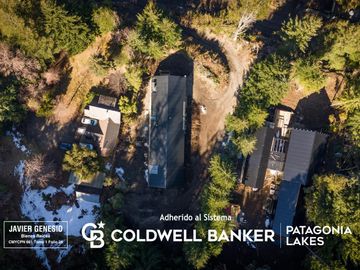 VENTA Casa 250m2 cubiertos en lote de 3.270m2 Barrio en la zona del Puerto Villa la Angostura