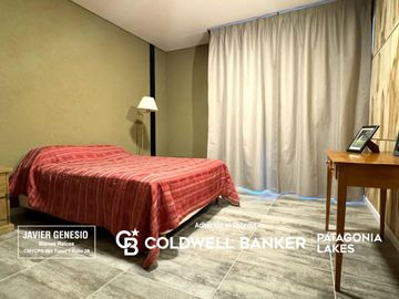 VENTA Casa 250m2 cubiertos en lote de 3.270m2 Barrio en la zona del Puerto Villa la Angostura