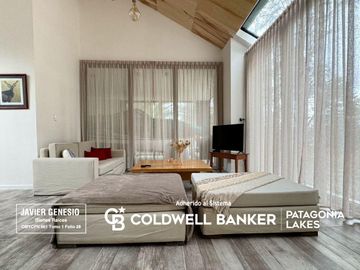 VENTA Casa 250m2 cubiertos en lote de 3.270m2 Barrio en la zona del Puerto Villa la Angostura