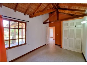 CASA FINCA EN VENTA GUATAPE
