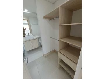 SE VENDE AMPLIO APARTAMENTO EN MARINILLA