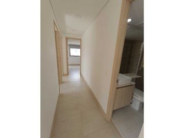 SE VENDE AMPLIO APARTAMENTO EN MARINILLA
