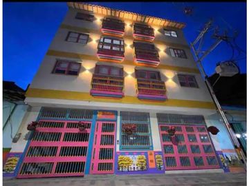 APARTAMENTO AMOBLADO EN VENTA EN GUATAPE