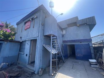 Bodega en Venta en lota entre linares y osorno