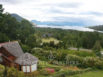 Linda casa con vista al lago cerca de Futrono