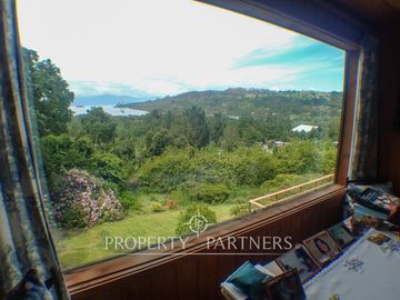 Linda casa con vista al lago cerca de Futrono