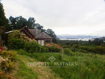 Linda casa con vista al lago cerca de Futrono