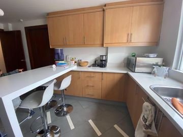 VENDO CASA EN CUMBAYÁ, SECTOR LA VIÑA, 3 dormitoris, en conjunto.