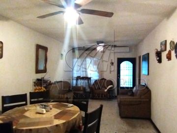 Casas Venta San Nicolás de los Garza  69-CV-2825