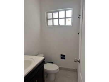 CASA EN VENTA CUMBRES 3ER. SECTOR