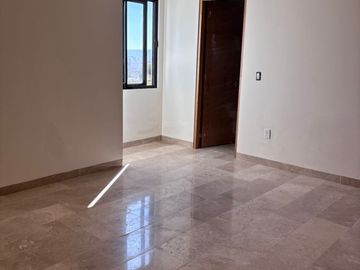 Venta de casa en Privada Reserva Santa Fe, Valle de Juriquilla