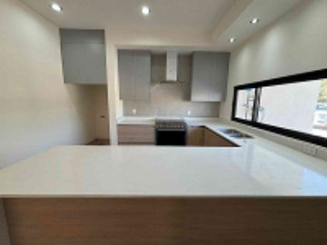 Venta de casa en Privada Reserva Santa Fe, Valle de Juriquilla