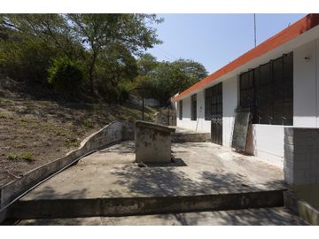 Guayllabamba, Terreno en Venta, 8404m2, 2 Pisos, Cos 100%