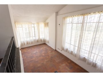 Guayllabamba, Terreno en Venta, 8404m2, 2 Pisos, Cos 100%