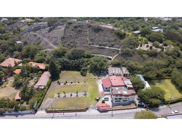 Guayllabamba, Terreno en Venta, 8404m2, 2 Pisos, Cos 100%
